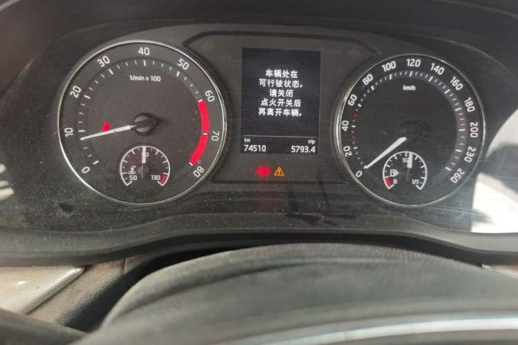 Used Skoda Octavia 2022 PRO TSI280 Luxury Edition Odometer Close Up