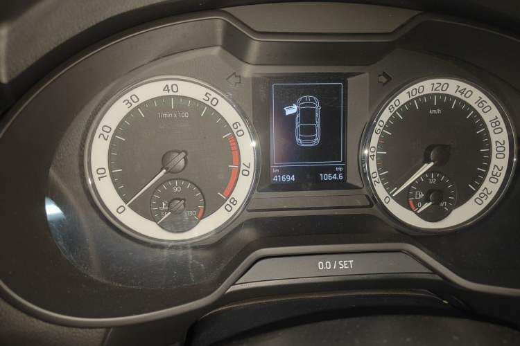 Used Skoda Octavia 2022 1.5L Automatic Comfort Edition Odometer Close Up