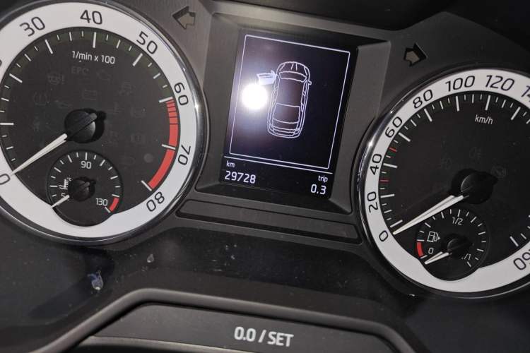 Used Skoda Octavia 2022 1.5L Automatic Comfort Edition Odometer Close Up