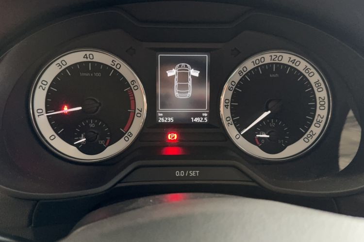 Used Skoda Octavia 2022 1.5L Manual Comfort Edition Odometer Close Up