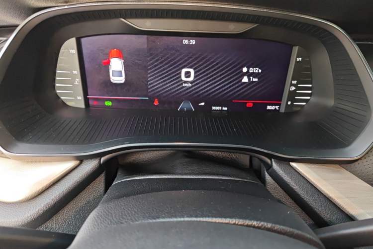 Used Skoda Octavia 2022 PRO TSI280 Luxury Edition Odometer Close Up