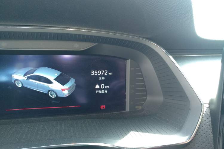 Used Skoda Octavia 2022 PRO TSI280 Luxury Edition Odometer Close Up