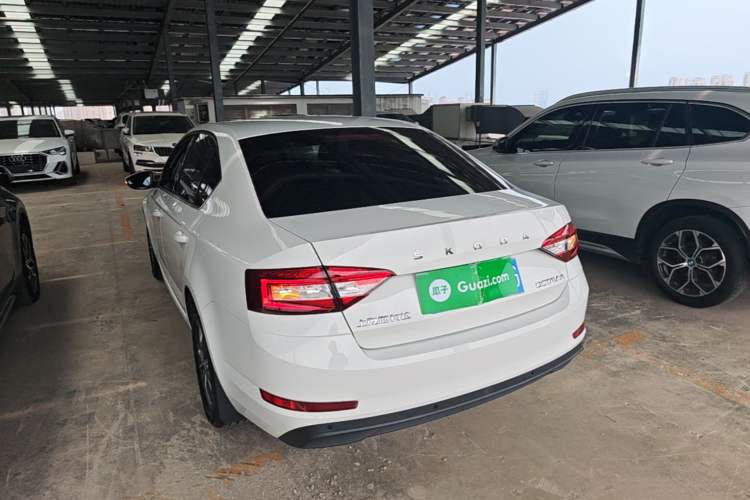 Used Skoda Octavia 2022 1.5L Automatic Comfort Edition Rear Left 45 Deg