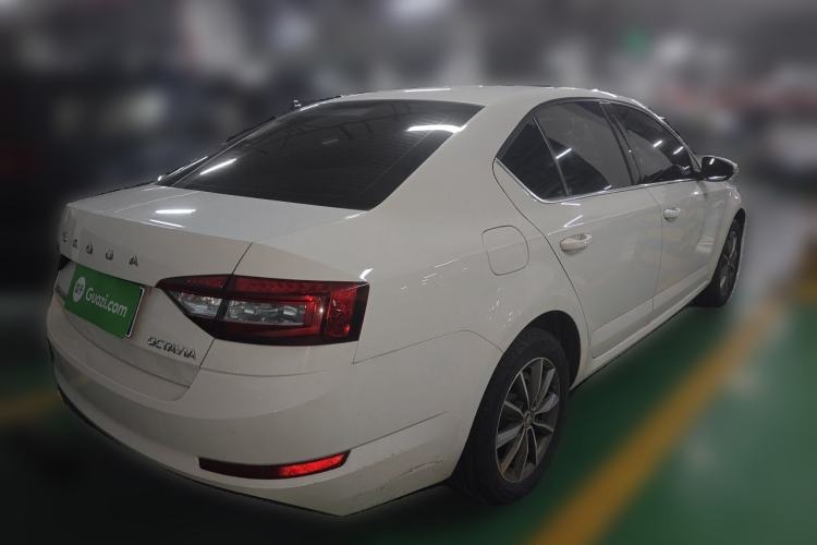 Used Skoda Octavia 2022 1.5L Automatic Comfort Edition Rear Right 45 Deg