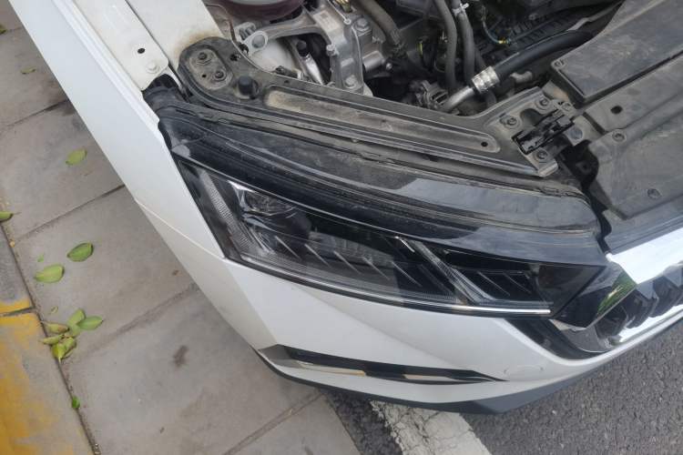Used Skoda Octavia 2022 PRO TSI280 Luxury Edition Right Front Headlight