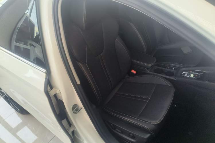 Used Skoda Octavia 2022 PRO TSI280 Luxury Edition Right Front Seat