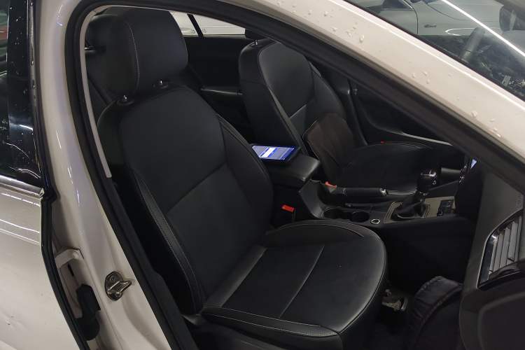 Used Skoda Octavia 2022 1.5L Automatic Comfort Edition Right Front Seat