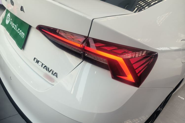 Used Skoda Octavia 2022 PRO TSI280 Luxury Edition Right Rear Taillight