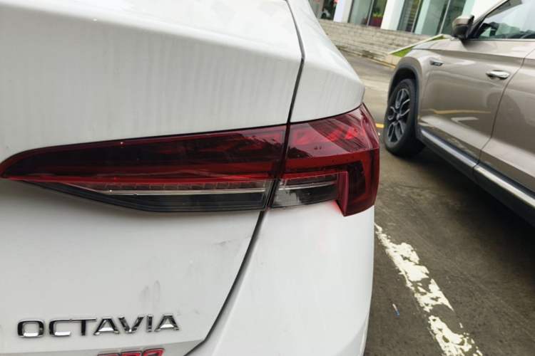 Used Skoda Octavia 2022 PRO TSI280 Luxury Edition Right Rear Taillight