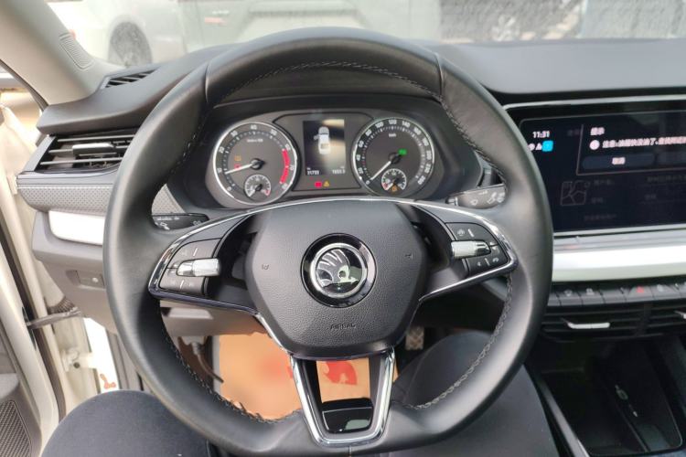 Used Skoda Octavia 2022 PRO TSI280 Luxury Edition Steering Wheel