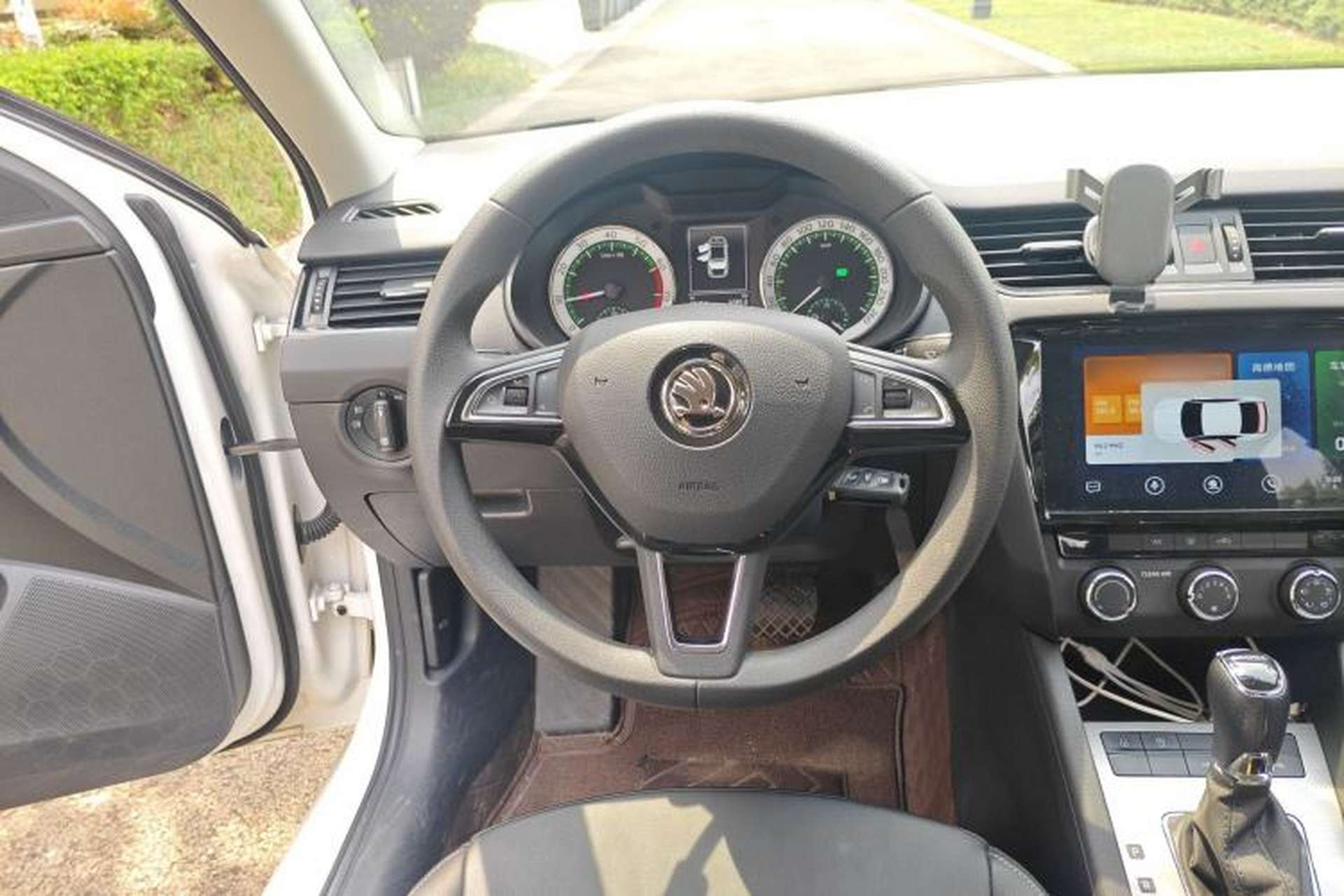 Used Skoda Octavia 2022 1.5L Automatic Comfort Edition Steering Wheel