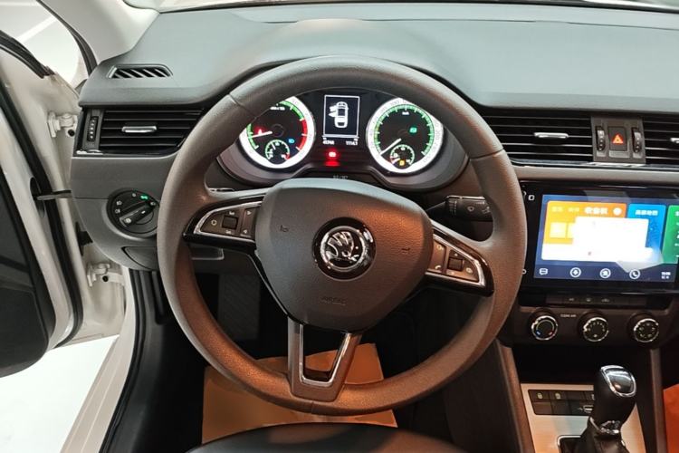 Used Skoda Octavia 2022 1.5L Automatic Comfort Edition Steering Wheel