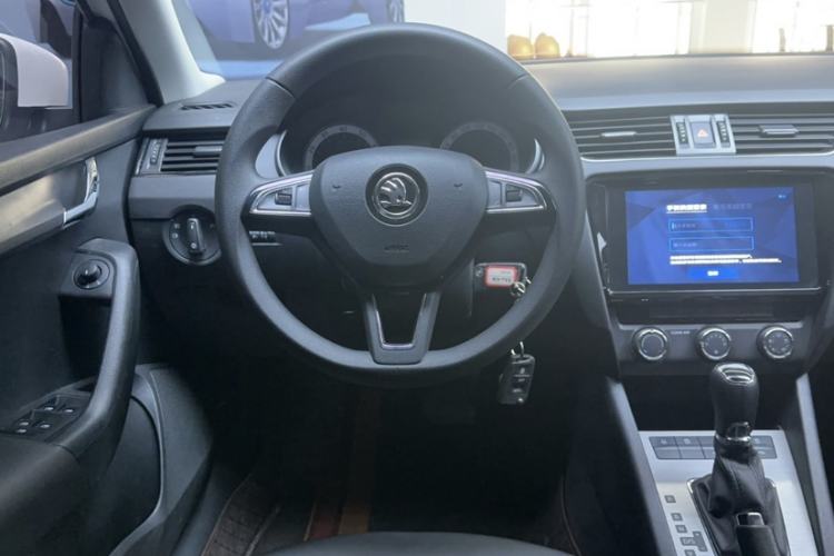 Used Skoda Octavia 2022 1.5L Automatic Comfort Edition Steering Wheel