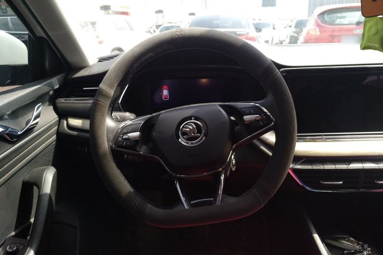 Used Skoda Octavia 2022 PRO TSI280 Luxury Edition Steering Wheel