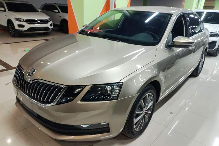 Used Skoda Octavia 2022 1.5L Automatic Comfort Edition Guazi used car, China used car export, Used car for sale, Used  cars, Cheapest cars for sale