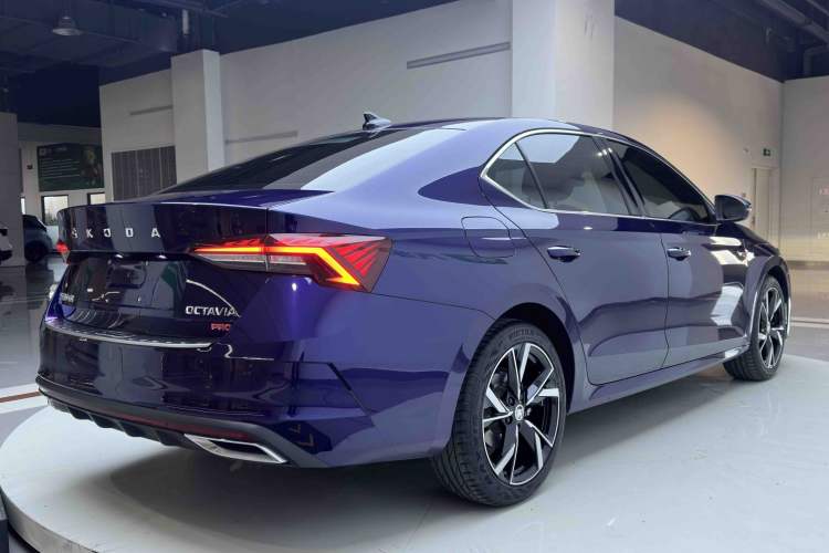 Used Skoda Octavia 2023 Revised PRO TSI280 Luxury Edition Exterior 5