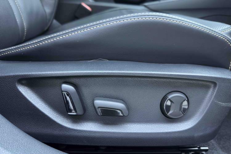 Used Skoda Octavia 2023 Revised PRO TSI280 Luxury Edition Interior 9