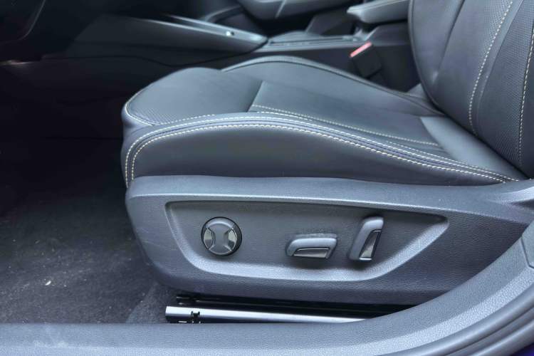 Used Skoda Octavia 2023 Revised PRO TSI280 Luxury Edition Left Front Seat
