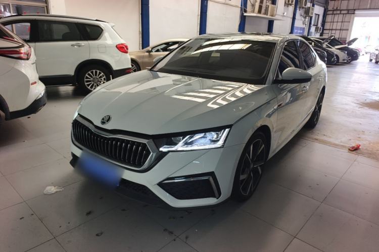 Used Skoda Octavia 2023 Facelifted PRO TSI280 Prestige Edition Guazi used car, China used car export, Used car for sale, Used  cars, Cheapest cars for sale