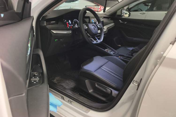 Used Skoda Octavia 2023 Facelifted PRO TSI280 Prestige Edition Driver Seat