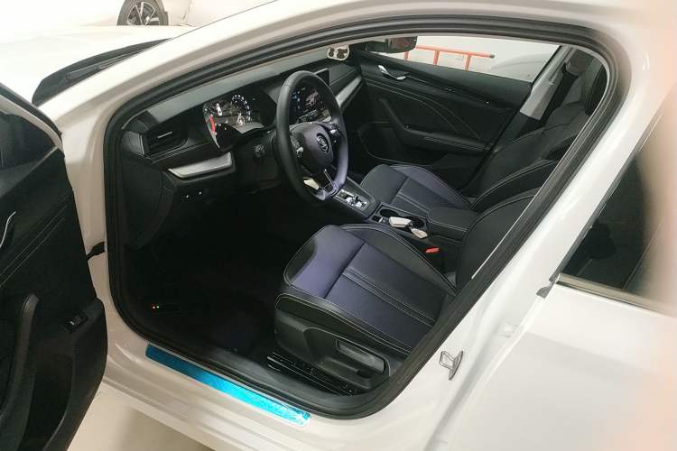 Used Skoda Octavia 2023 Facelifted PRO TSI280 Prestige Edition Driver Seat