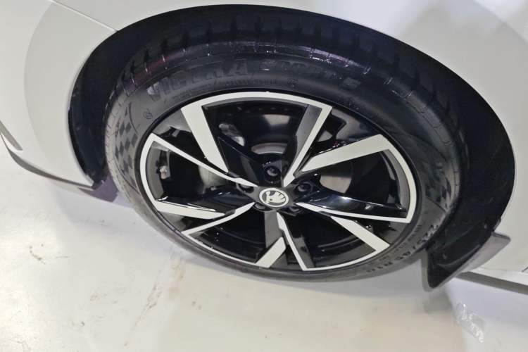 Used Skoda Octavia 2023 Revised PRO TSI280 Luxury Edition Exterior 4