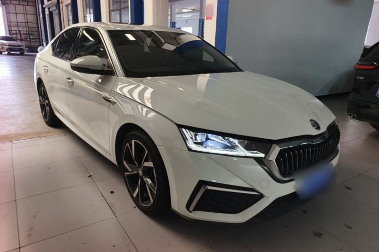Used Skoda Octavia 2023 Facelifted PRO TSI280 Prestige Edition Front Right 45 Deg