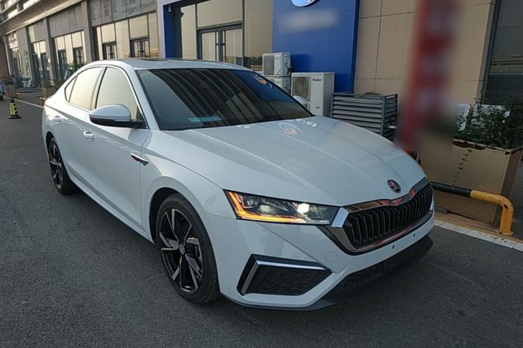Used Skoda Octavia 2023 Facelifted PRO TSI280 Prestige Edition Front Right 45 Deg