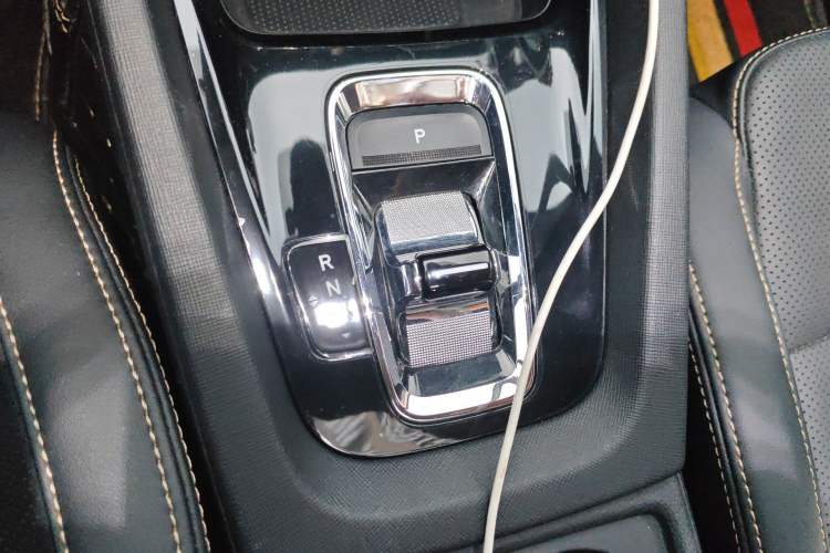 Used Skoda Octavia 2023 Revised PRO TSI280 Luxury Edition Gear Lever