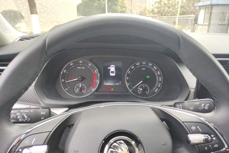 Used Skoda Octavia 2023 Facelifted PRO TSI280 Prestige Edition Instrument Cluster