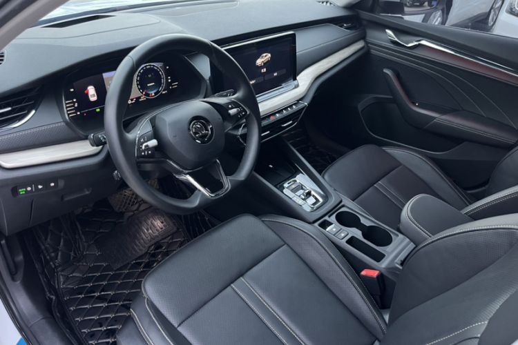 Used Skoda Octavia 2023 Revised PRO TSI280 Luxury Edition Interior 2