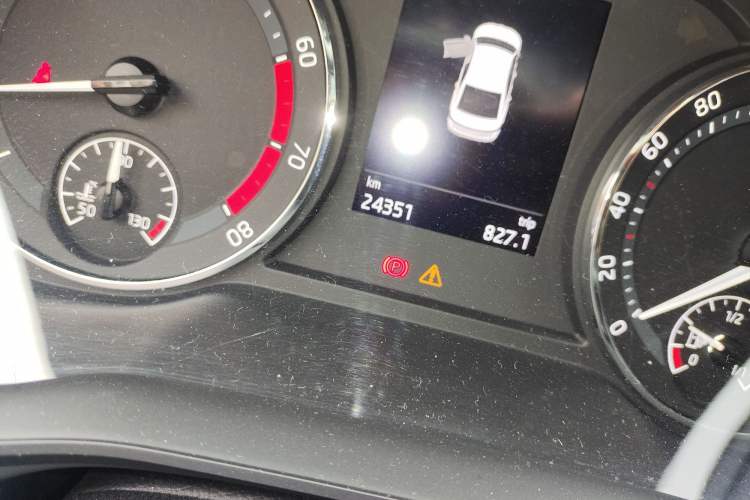 Used Skoda Octavia 2023 Facelifted PRO TSI280 Prestige Edition Odometer Close Up