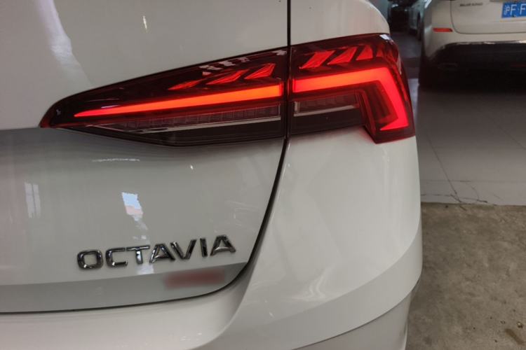 Used Skoda Octavia 2023 Facelifted PRO TSI280 Prestige Edition Right Rear Taillight