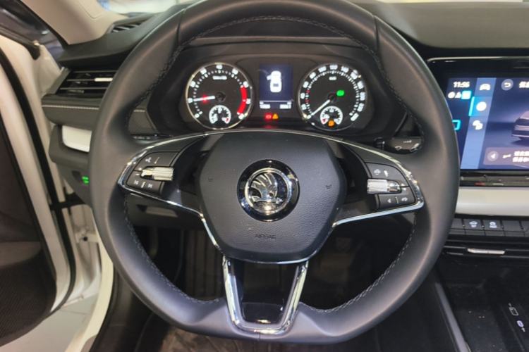 Used Skoda Octavia 2023 Facelifted PRO TSI280 Prestige Edition Steering Wheel