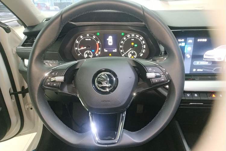 Used Skoda Octavia 2023 Facelifted PRO TSI280 Prestige Edition Steering Wheel