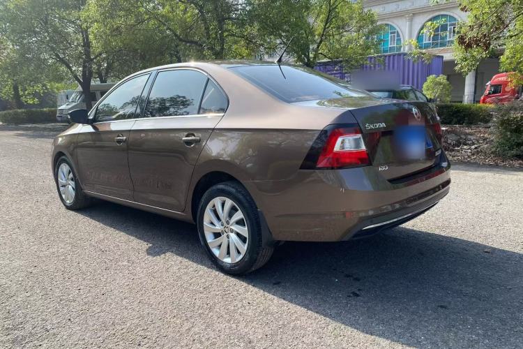 Used Skoda Rapid 2018 1.6L Automatic Comfort Edition Exterior 3