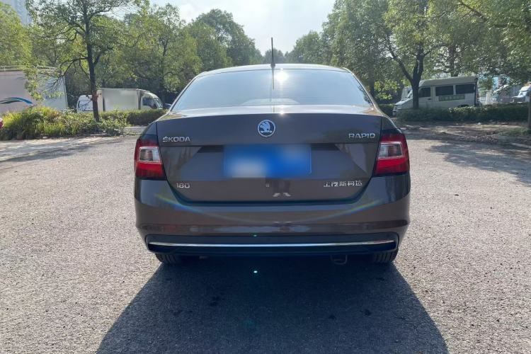 Used Skoda Rapid 2018 1.6L Automatic Comfort Edition Exterior 4