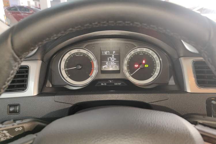 Used Skoda Rapid 2019 1.5L Automatic Comfort Edition China VI Standard Instrument Cluster