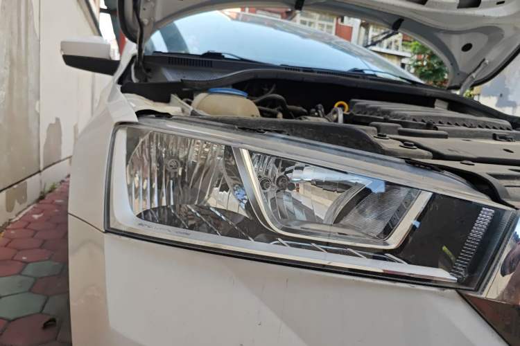 Used Skoda Rapid 2020 1.5L Manual Standard Edition Right Front Headlight