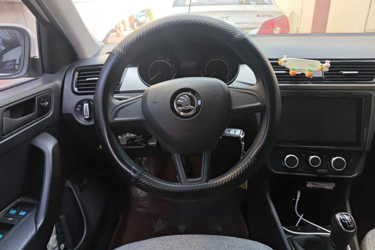 Used Skoda Rapid 2020 1.5L Manual Standard Edition Steering Wheel
