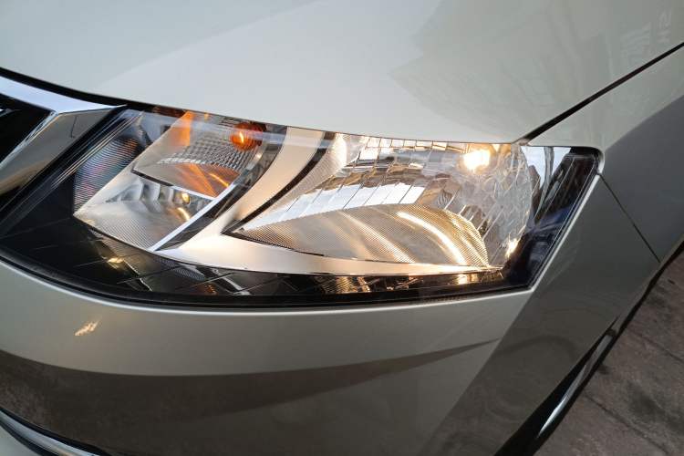 Used Skoda Rapid 2019 1.5L Automatic Comfort Edition China V Standard Left Front Headlight