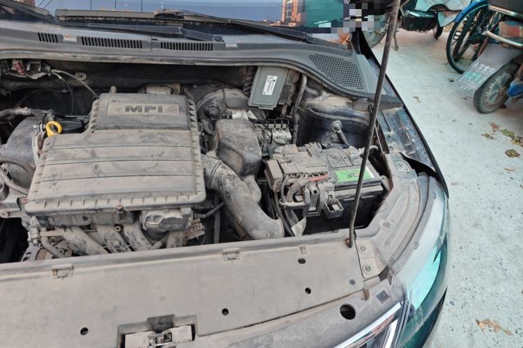 Used Skoda Rapid 2013 1.6L Manual Smart Selection Model Engine Bay Left