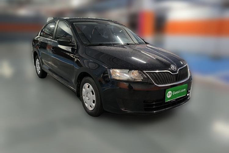 Used Skoda Rapid 2013 1.6L Manual Enjoyment Model Front Right 45 Deg