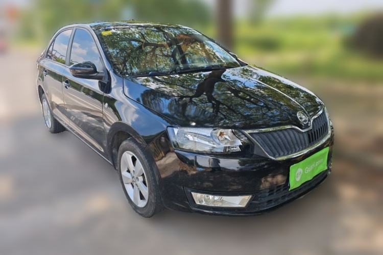 Used Skoda Rapid 2013 1.6L Automatic Smart Selection Model Front Right 45 Deg