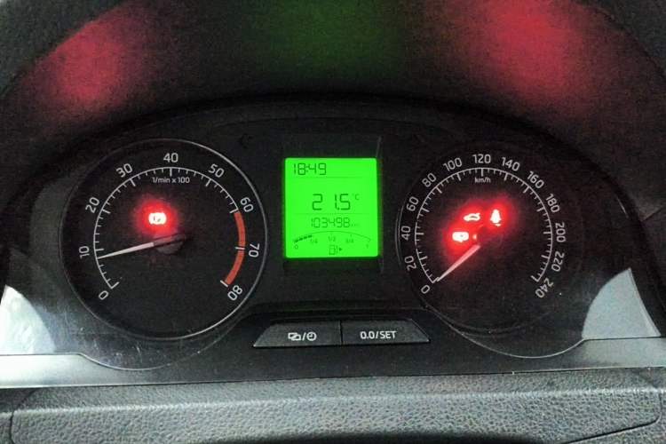 Used Skoda Rapid 2013 1.6L Manual Enjoyment Model Instrument Cluster