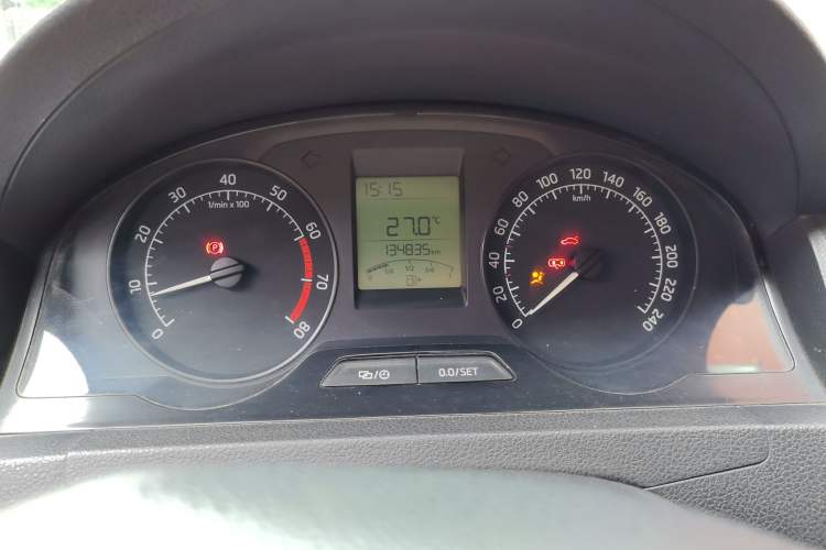 Used Skoda Rapid 2013 1.6L Manual Enjoyment Model Instrument Cluster