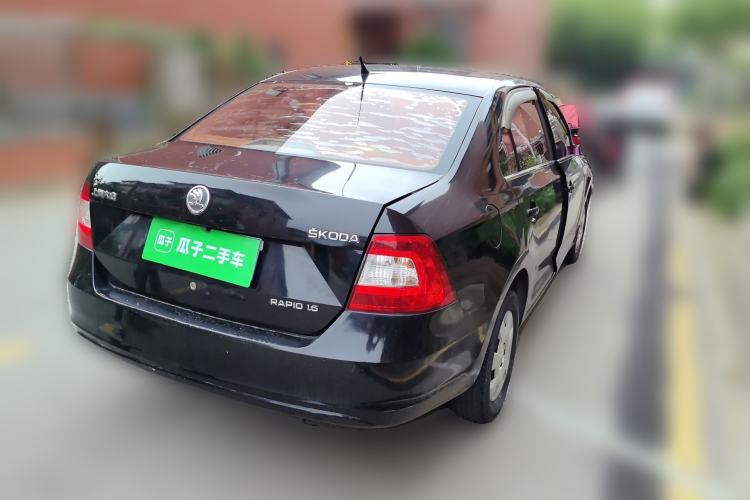 Used Skoda Rapid 2013 1.6L Manual Enjoyment Model Rear Right 45 Deg