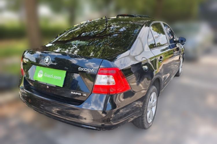 Used Skoda Rapid 2013 1.6L Automatic Smart Selection Model Rear Right 45 Deg
