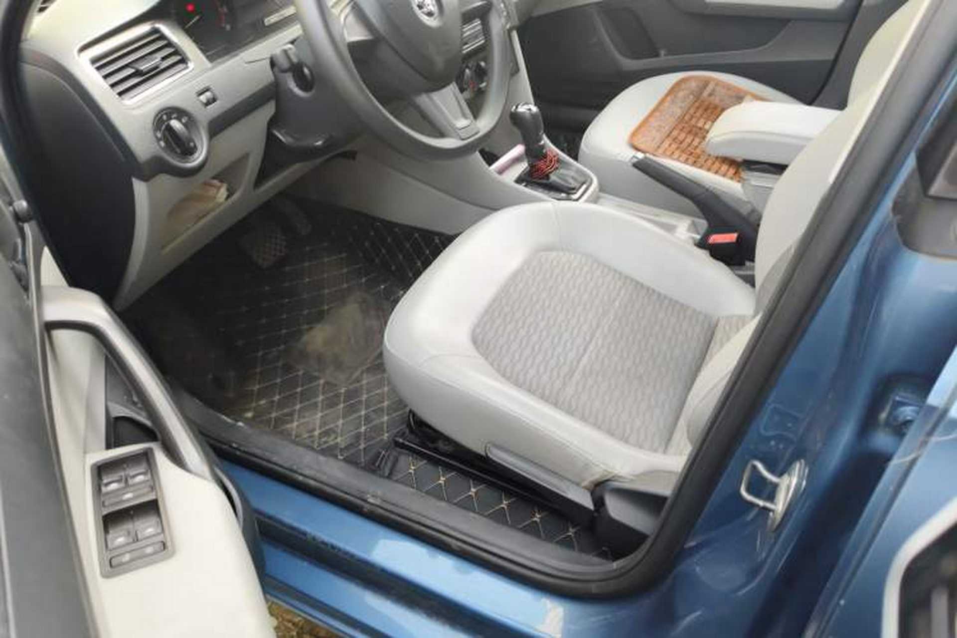 Used Skoda Rapid 2013 1.6L Automatic Smart Selection Model Driver Seat