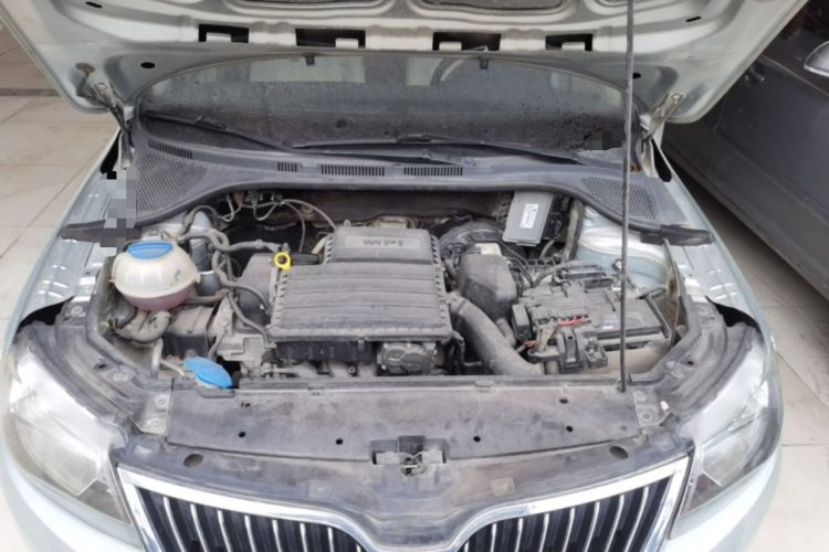 Used Skoda Rapid 2013 1.6L Automatic Preferred Model Engine Bay